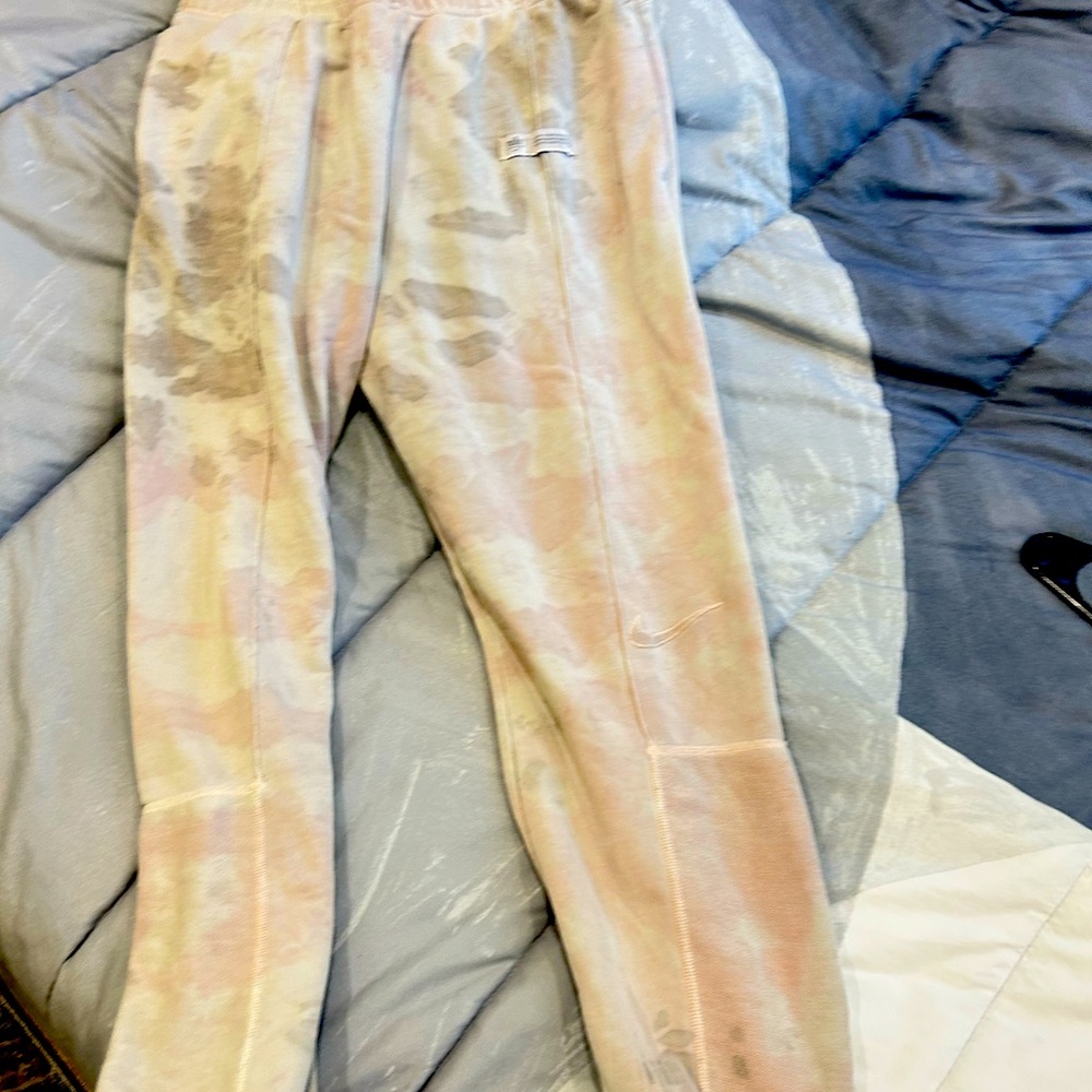 Nike Sweats size medium used.